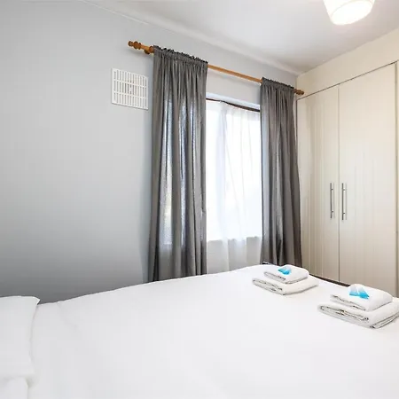 Chic 2bed With Canal Views-15 Min To Kilmainham Gaol Apartamento *